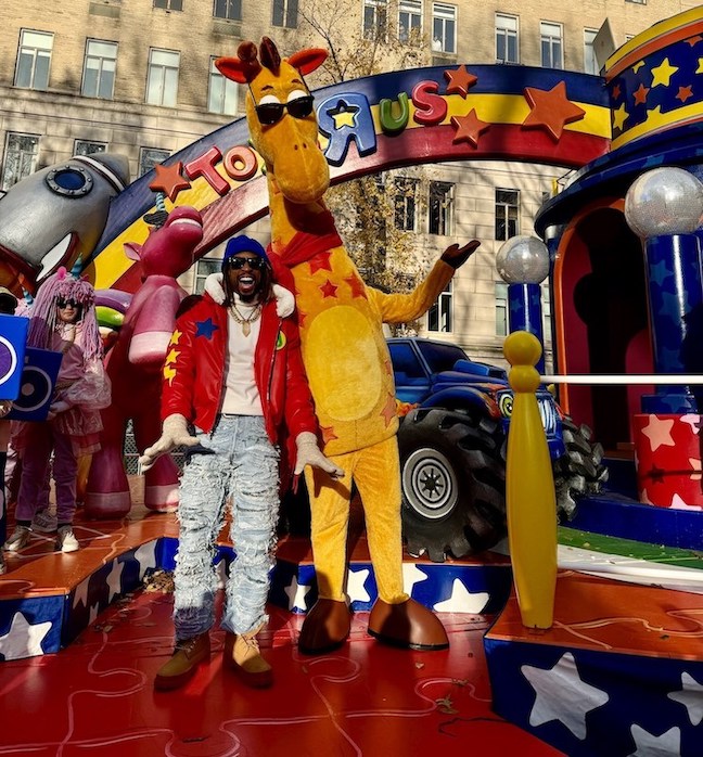 Lil Jon and Toys"R"Us team up to support Autism Speaks.